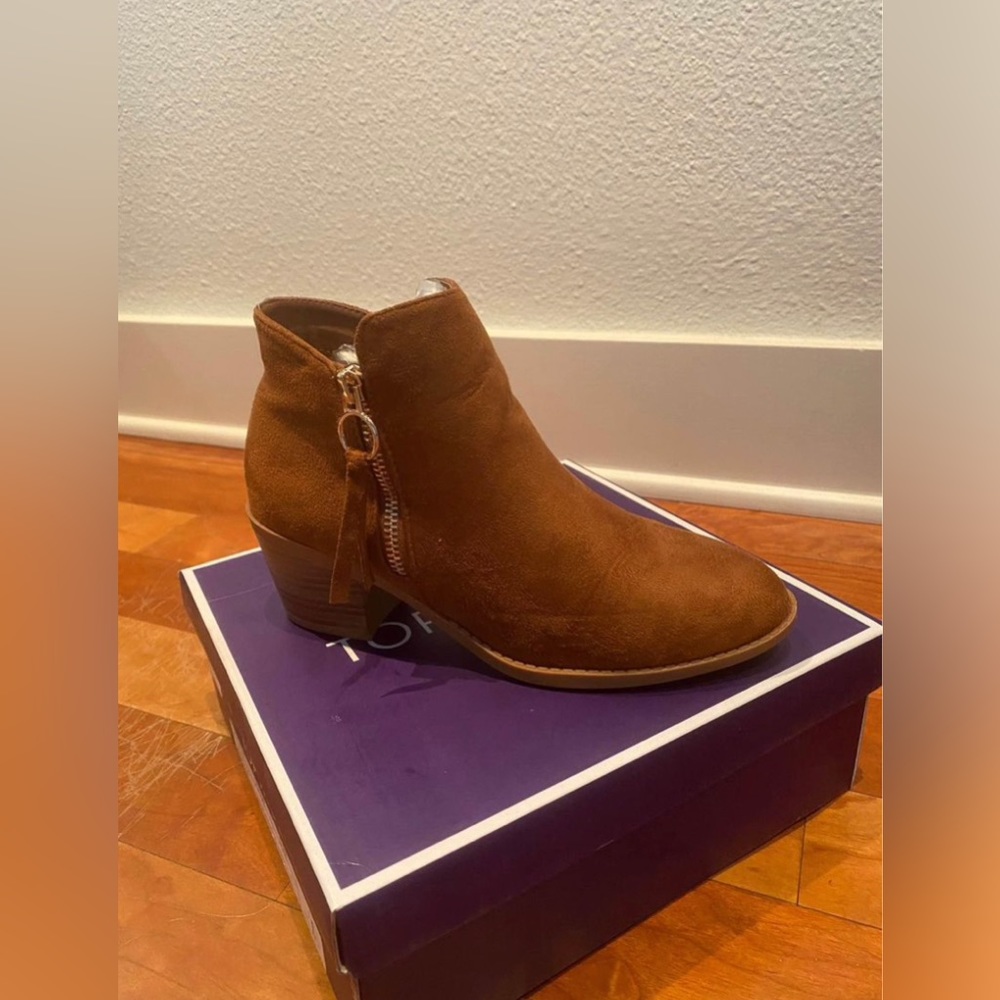 Tan booties size 7. Top Moda brand.